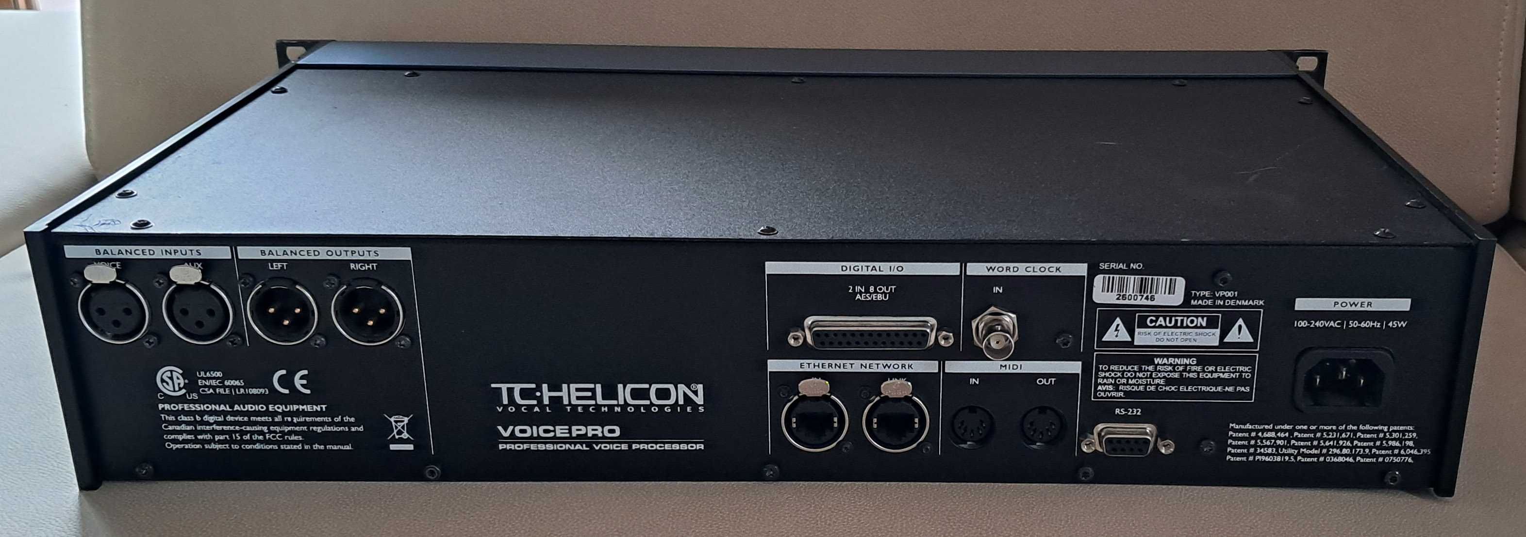 TC Helicon VoicePro Voice Pro Studio vocal multi effects procesor RACK
