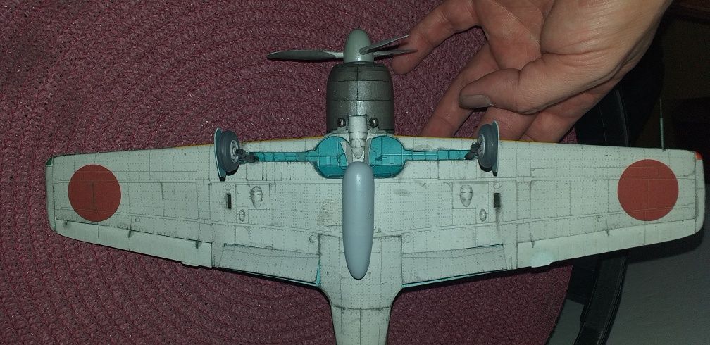 Model samolotu zero 1/32 papier.wydawnictwo halinski