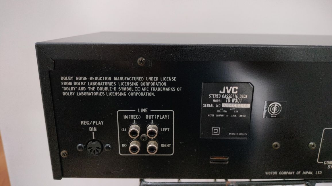 Magnetofon JVC hi-fi stereo