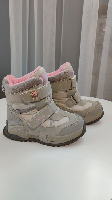 Демісезонне взуття для дівчинки розмір 28/29