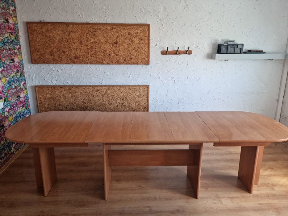 Sprzedam stól i 12 krzeseł
