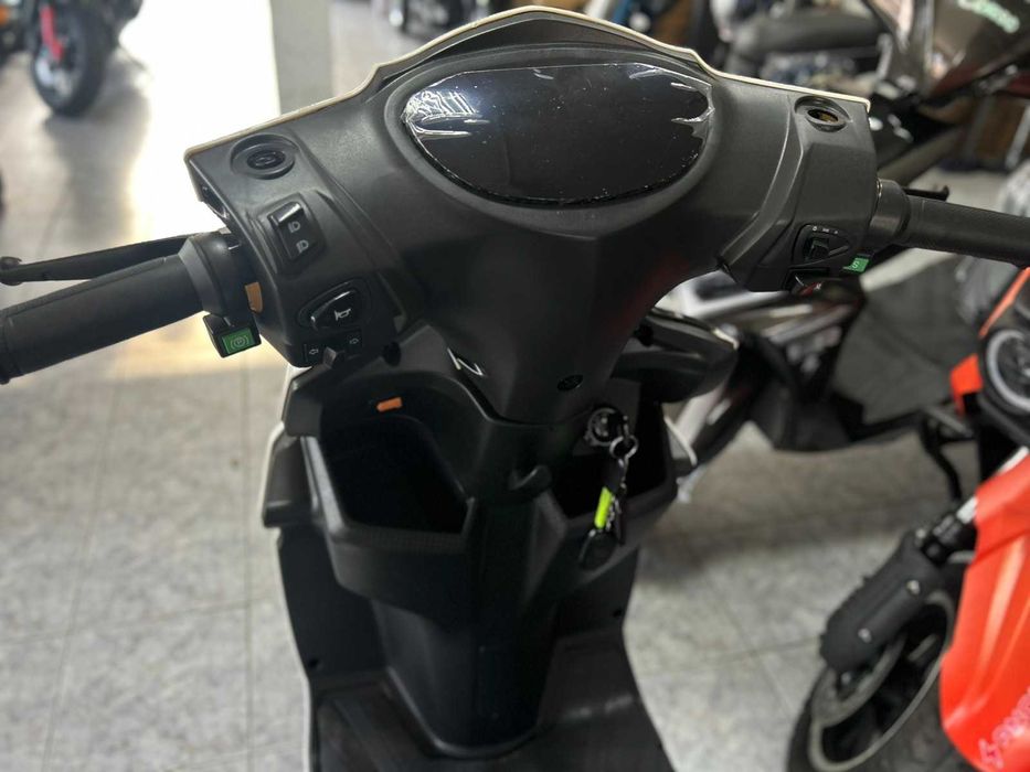 Электрический мопед Corso Atmos