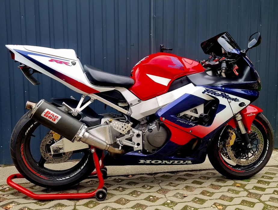 HONDA CBR 929  wtrysk zarejestrowany i ubezp możliwy TRANSPORT