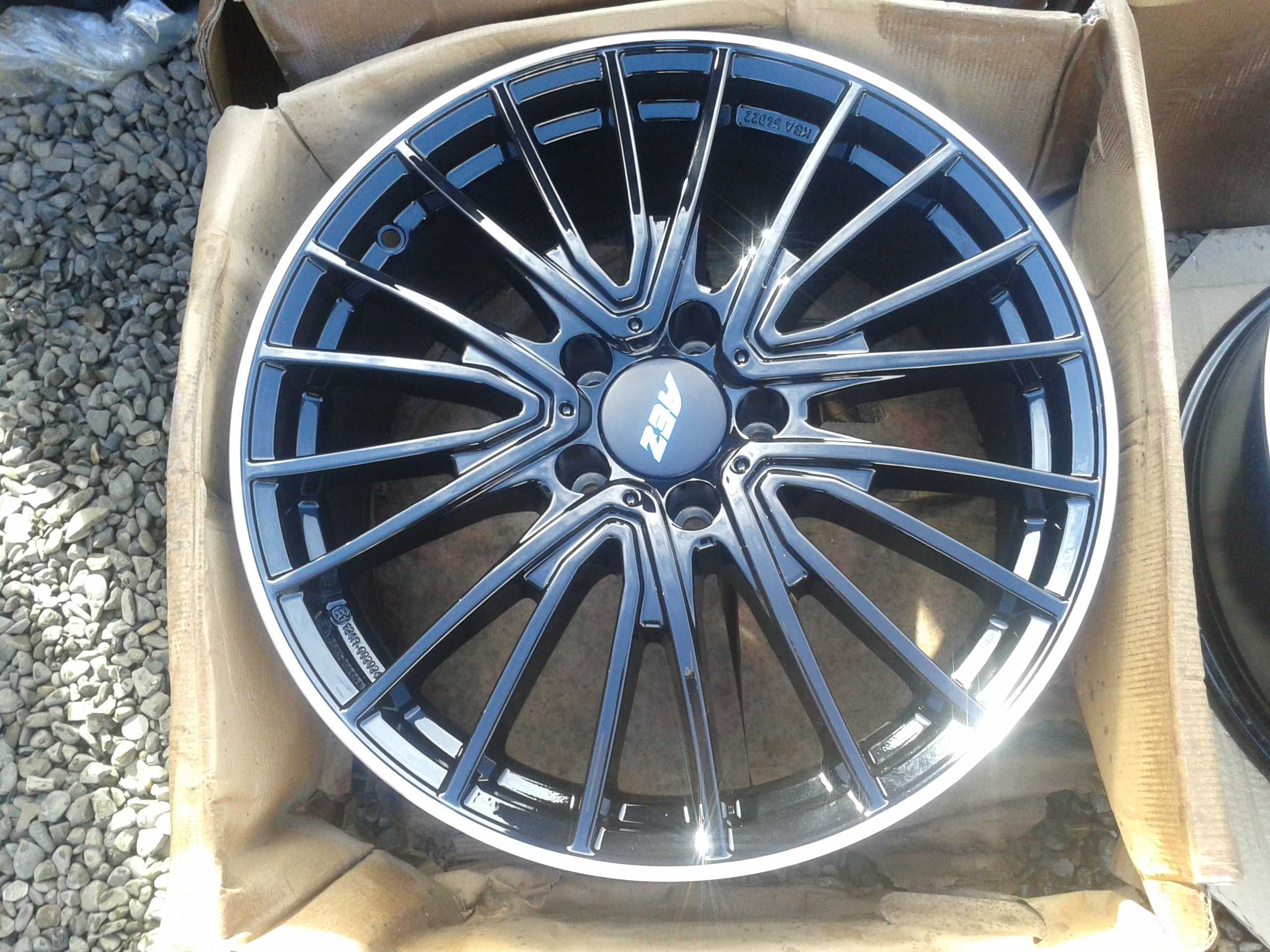 nowe felgi r18 mercedes w447 w639 vito viano gla glk glc glb w211 cla