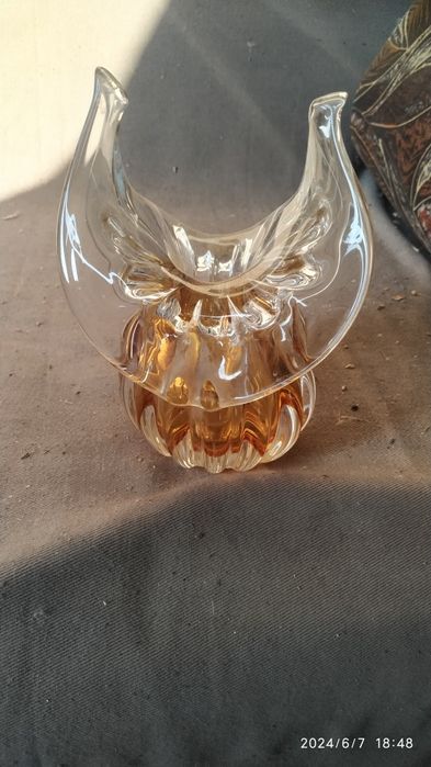 Ваза , стекло ручной работы .