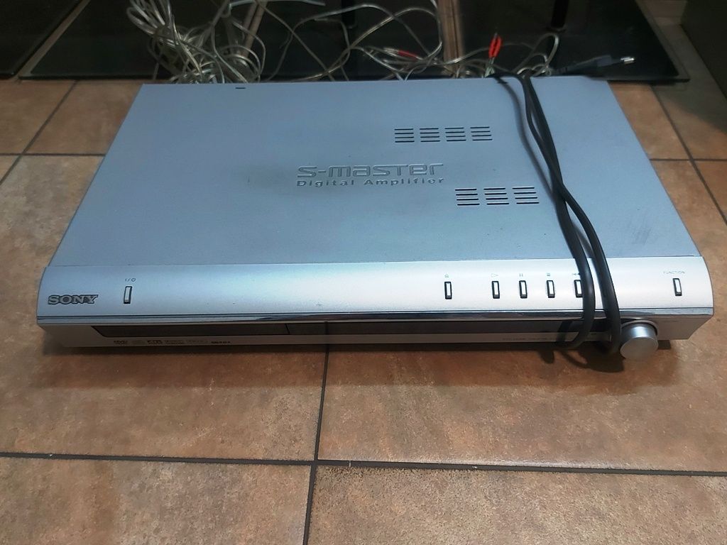 Kino domowe Sony DAV - DZ100
