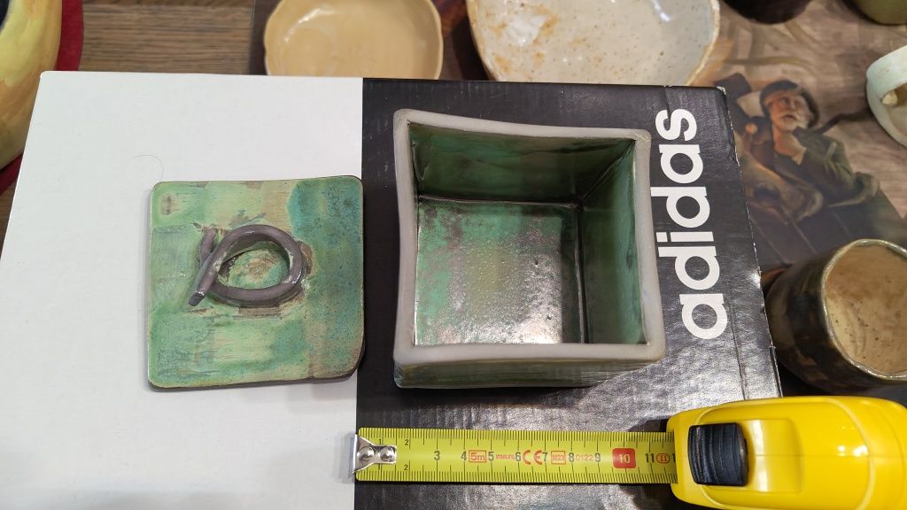 Pudełko ceramiczne z pokrywką handmade