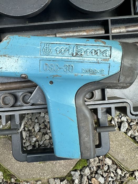 Odadza pistolet o wstrzeliwania osadzania kołków gwozdzi Wifama OSC-30
