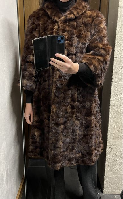 Шуба з натуральної норки довжина 100см гр 110 рукав 47см без пошкоджен