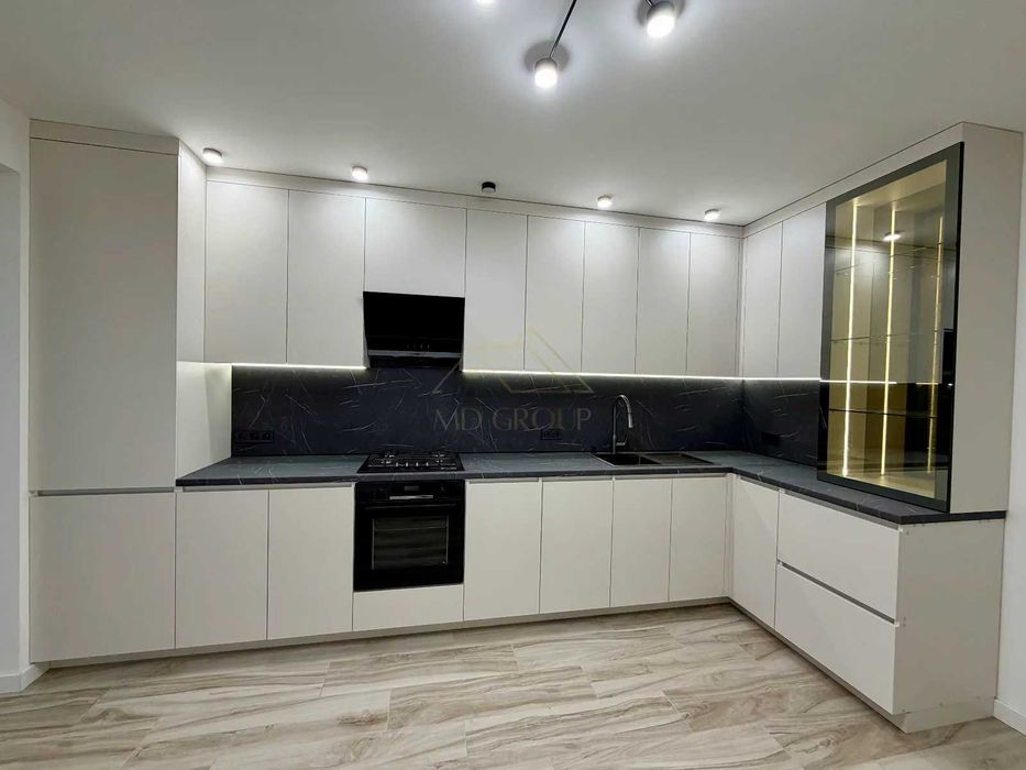 Продаж 1-кімнатної квартири з краєвидом на річку