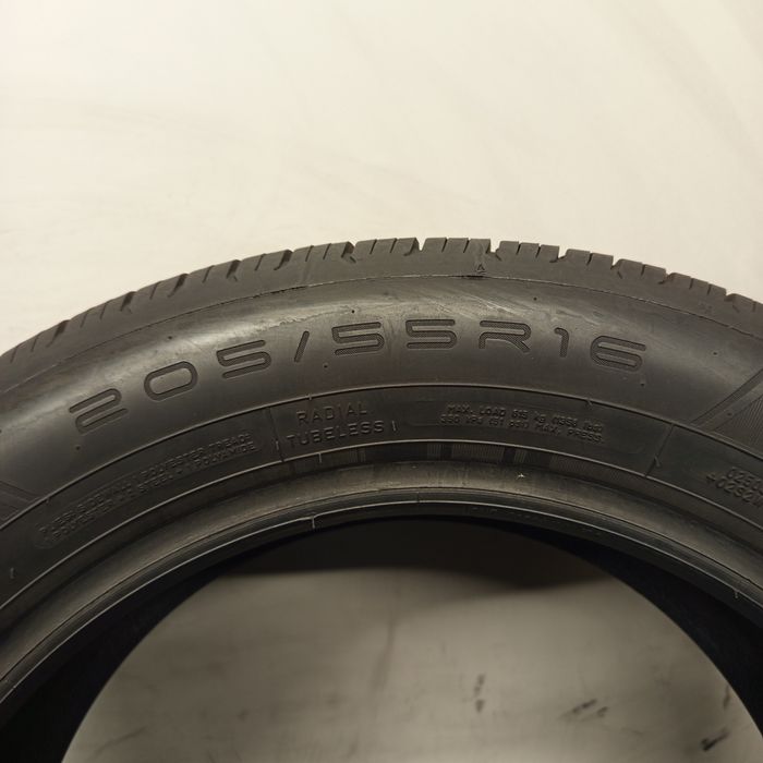 205/55R16 Dunlop Sport All Season