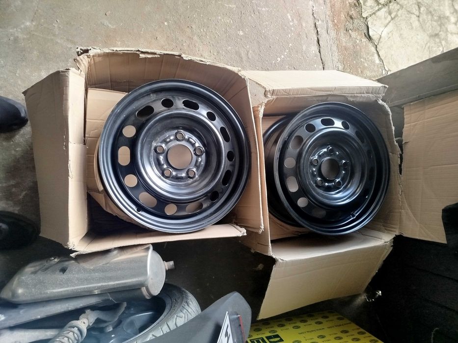 Felgi stalowe mazda 6Jx15 5x114,3 ET52,5 ML67 Alcar 7975