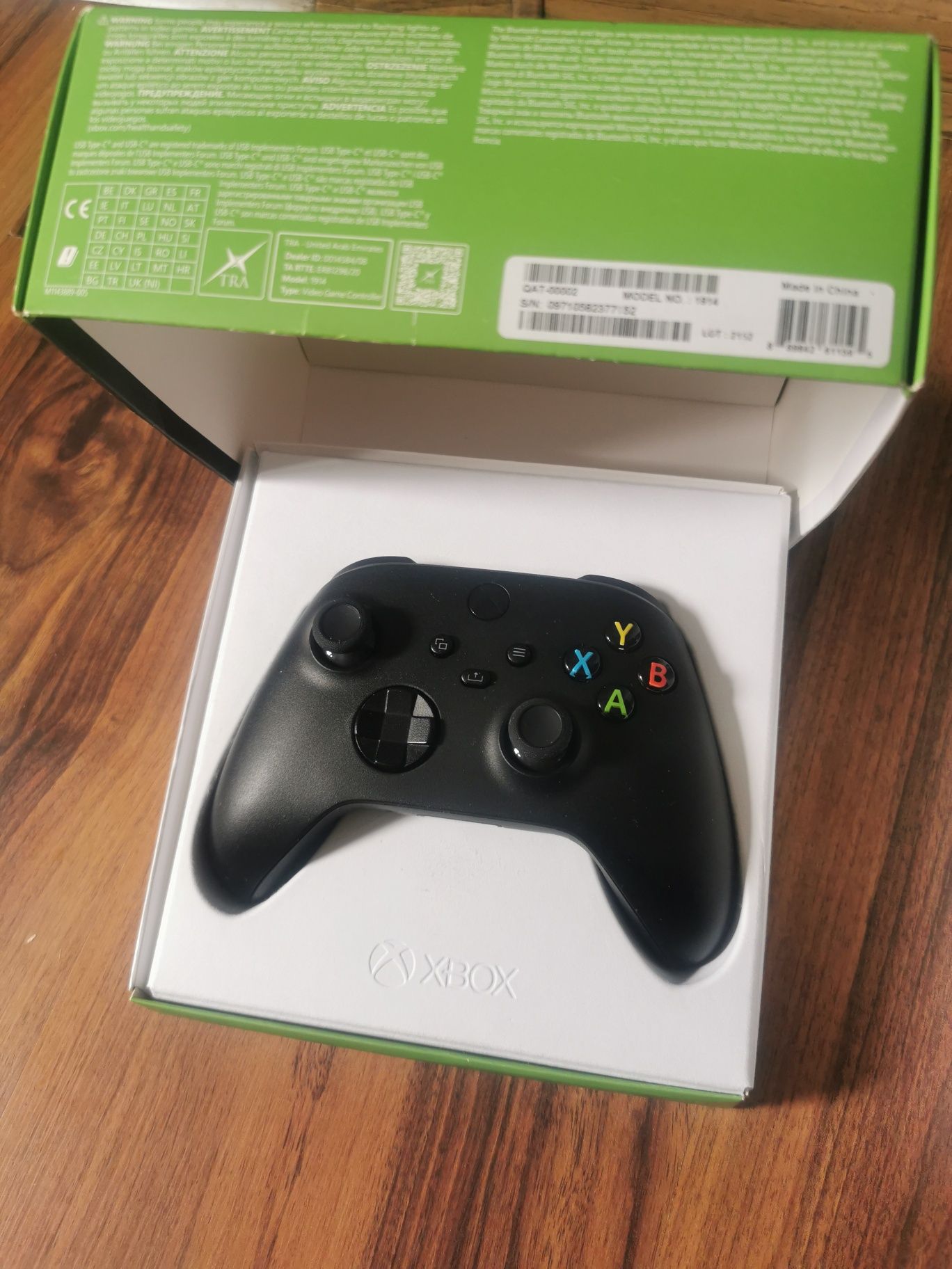 Konsola xbox series s plus kontroler