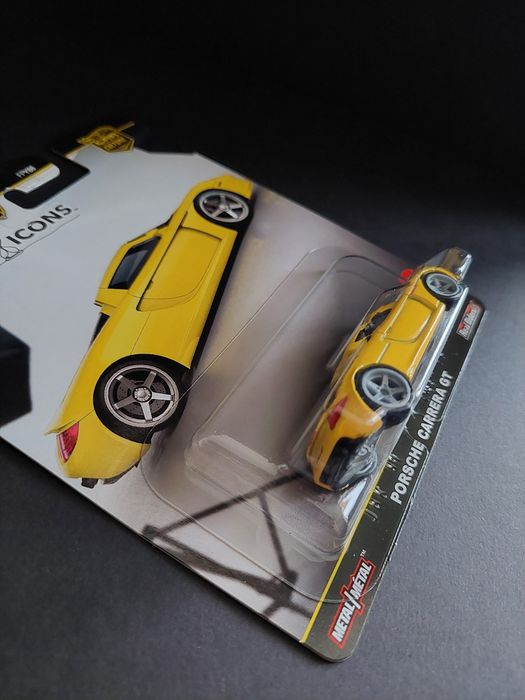 Hot Wheels Premium Timeless Icons Porsche Carrera GT
