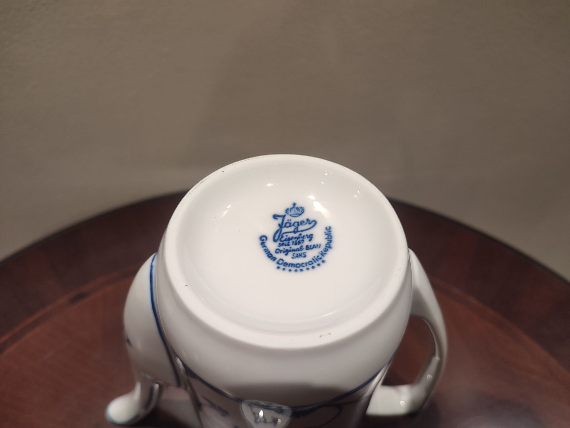 Śliczny stary Imbryk porcelana Jager
