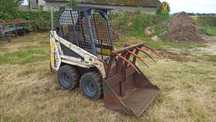 Bobcat 443 Kubota Mustang