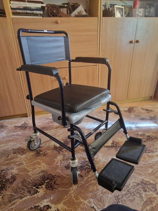 wózek toaletowy tanio nie używany VERMEIREN