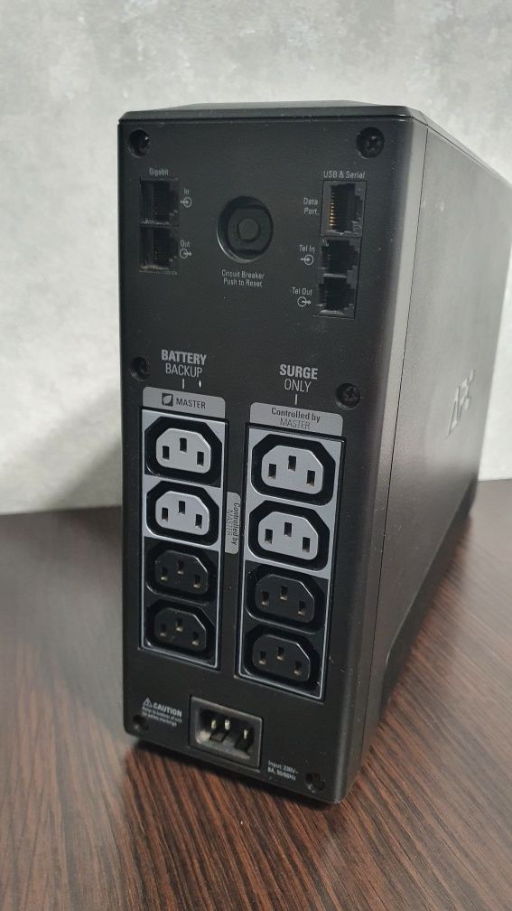 ДБЖ, ИБП APC Back-ups Pro 900VA