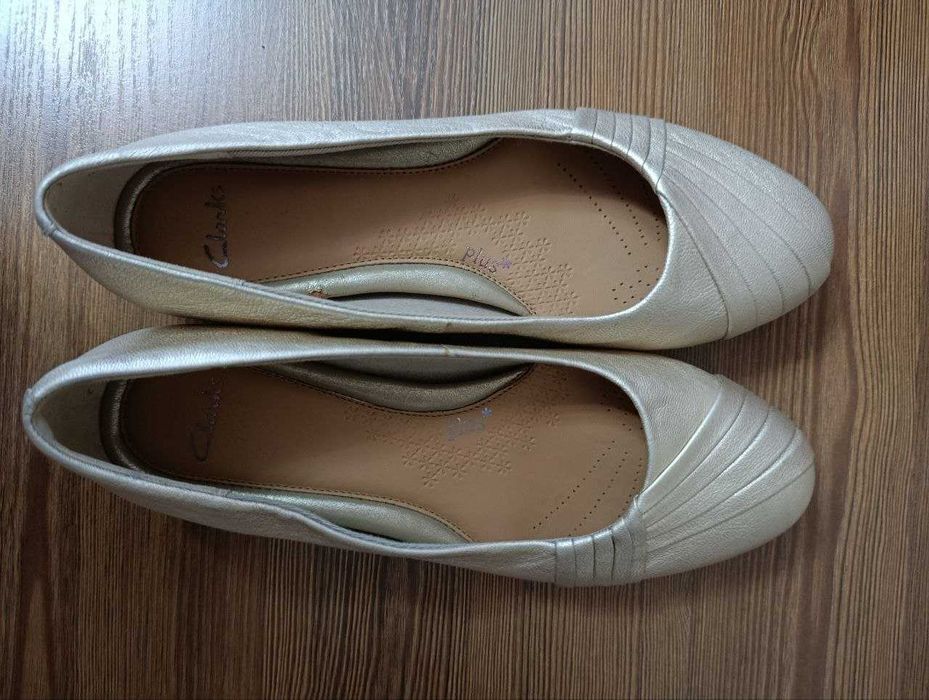 Туфлі жіночі золотисті Сlarks, 39р. Нові.