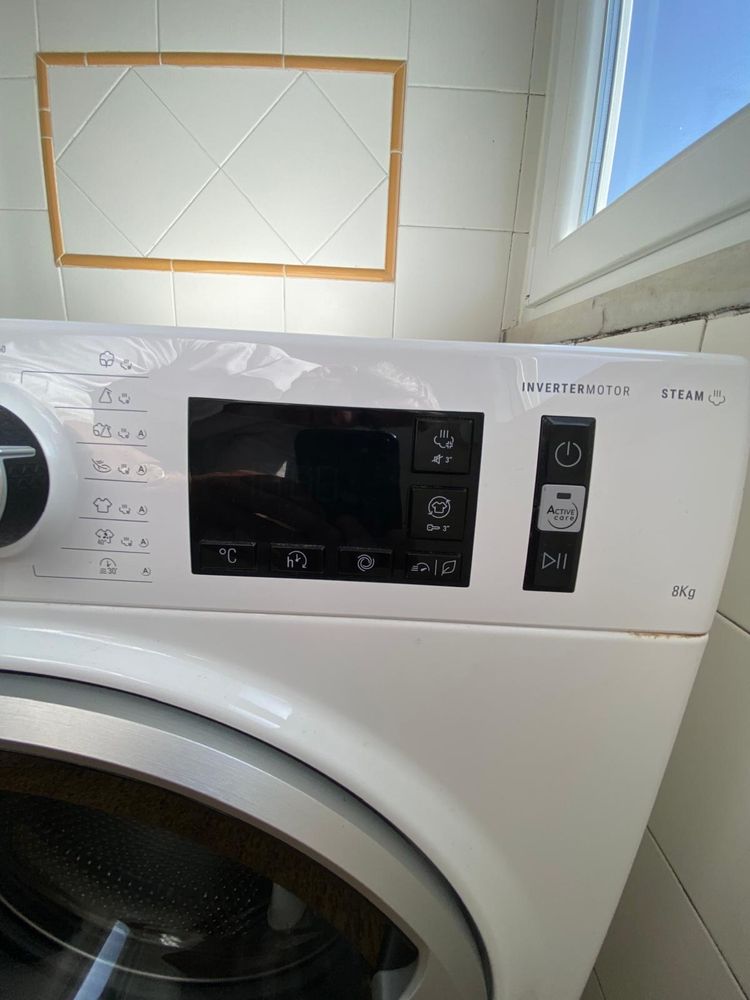 Máquina de Lavar Roupa - HOTPOINT NM11 847 WS A EU - 8 Kg