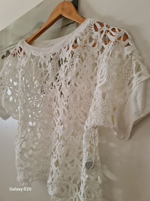 Blusa branca marca Zara pouco uso