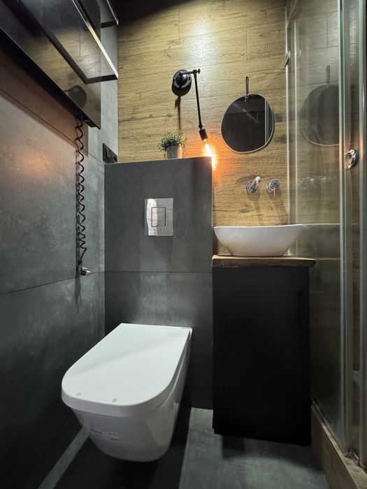 Затишна 2-кімнатна квартира 45 м², 3 поверх, вул. Довженка( Толстого)