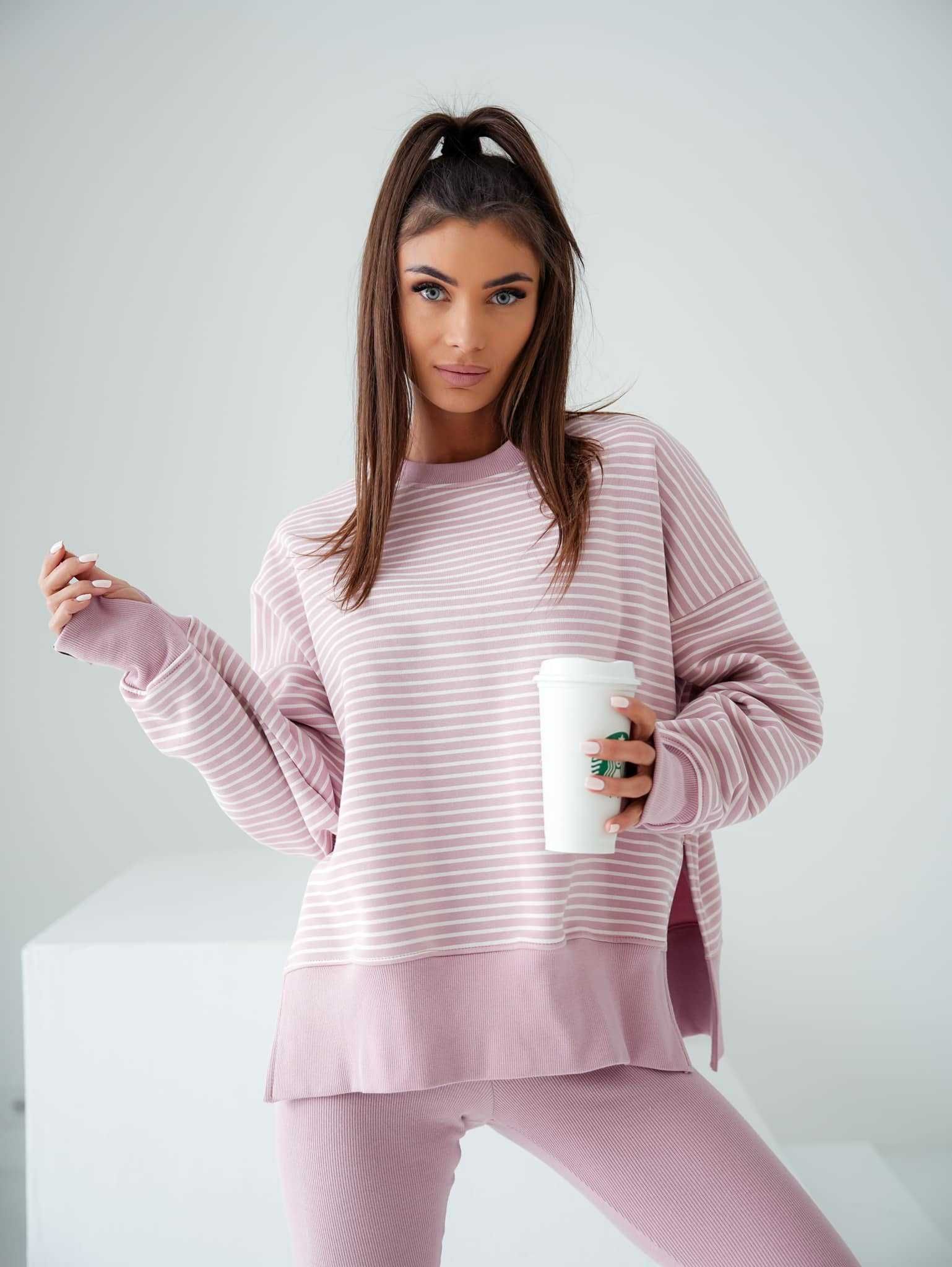 Bawełniana bluza LENOSHKA oversize rozcięcie pudrowy -Polska produkcja