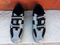 Sapatos de ciclismo
