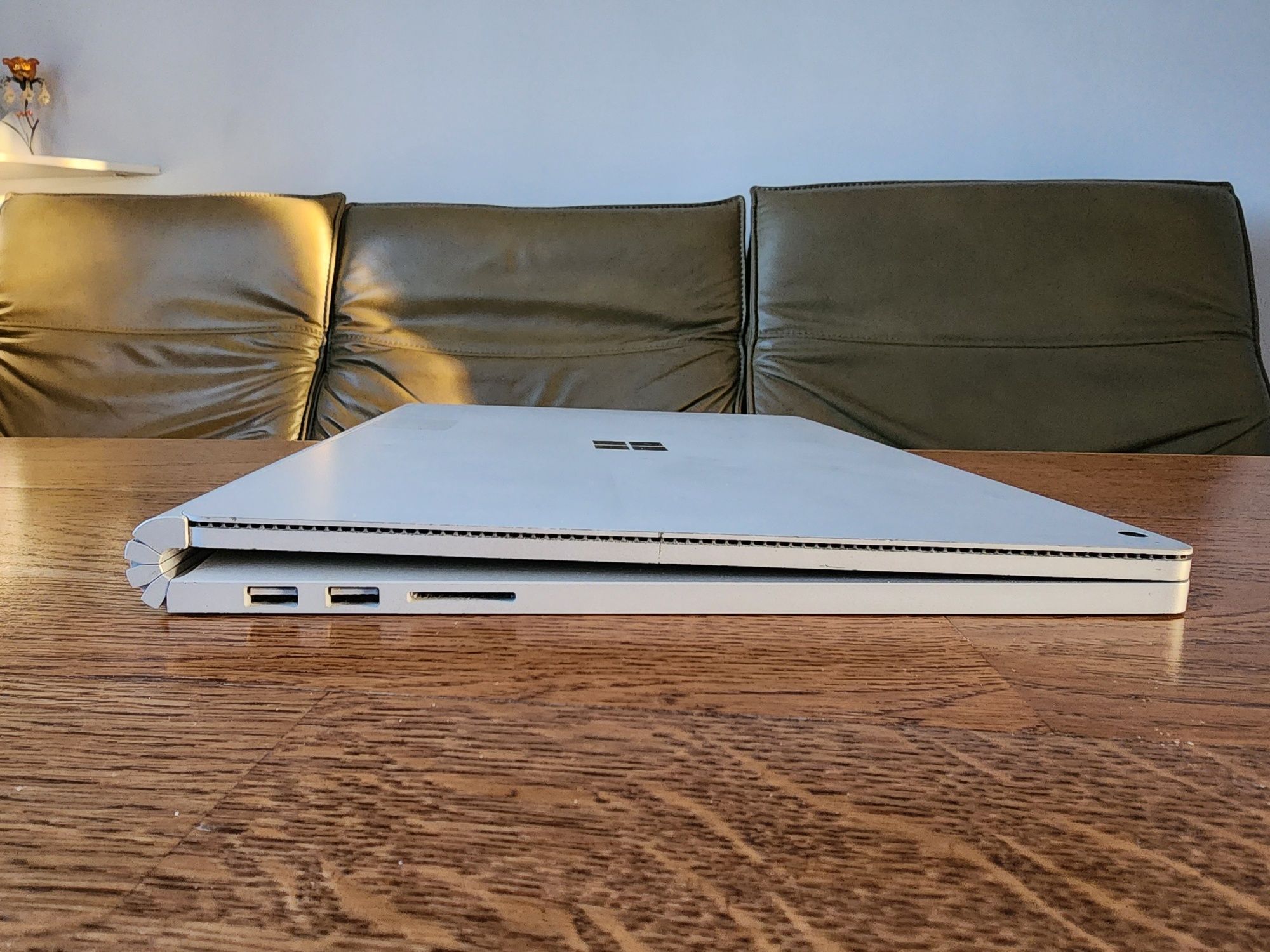 Surface Book2 4K 15" i7 16gb 256ssd nVidia GTX1060 6gb