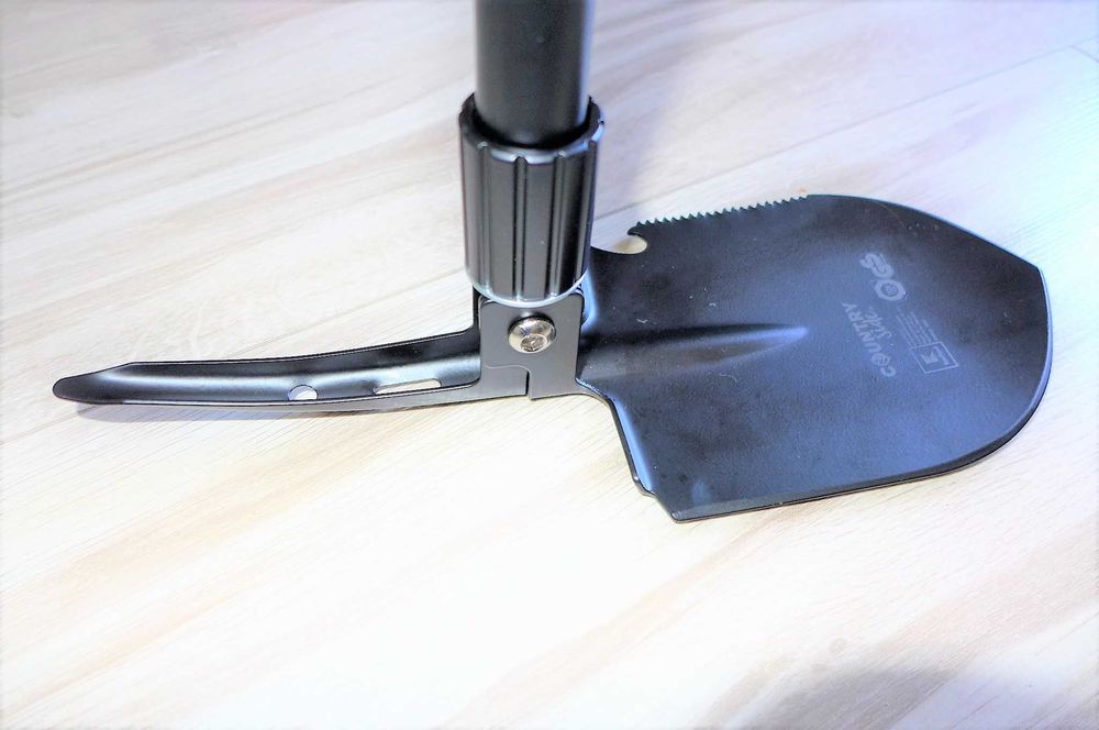 saperka komandosa wojskowa, składana do obrony, czekan