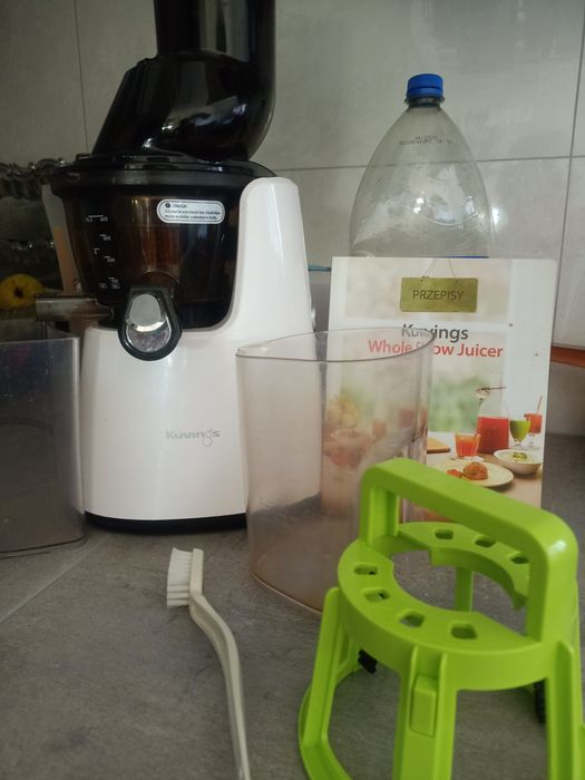 Sokowirówka-wyciskarka wolnoobrotowa