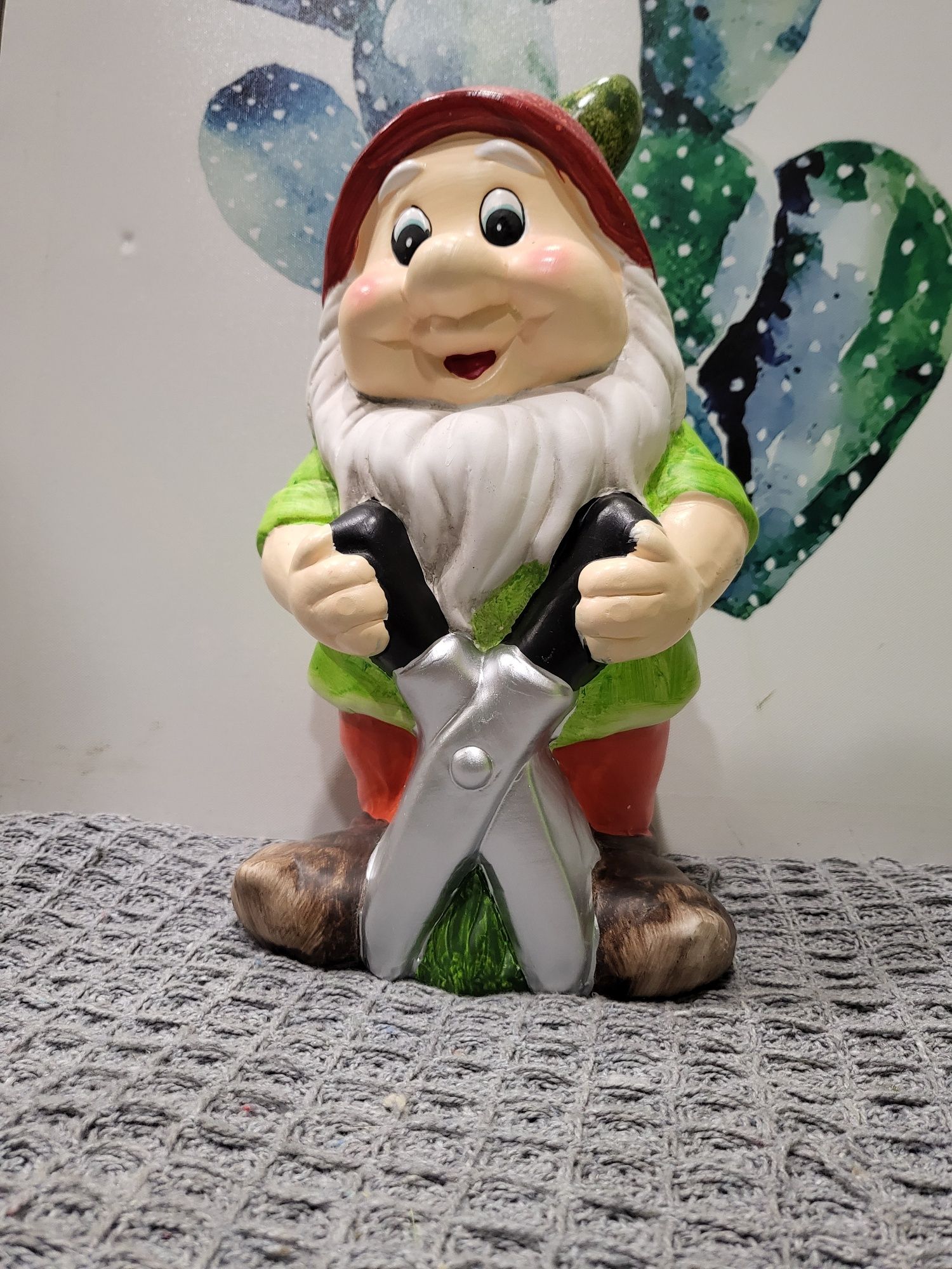Figurka Krasnal Ceramiczny o Wysokości 31cm