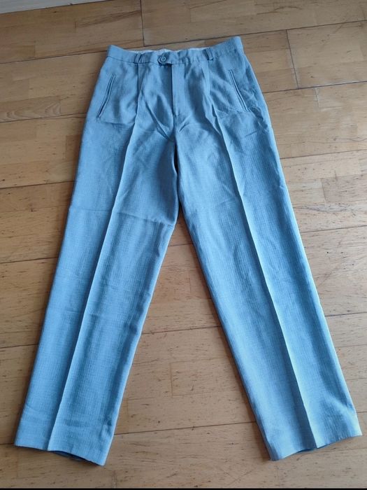 Wełniane spodnie garniturowe r.M