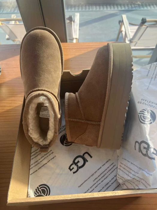 "Buty zimowe"UGG_Classic_Ultra_Mini_Platformie_R.40