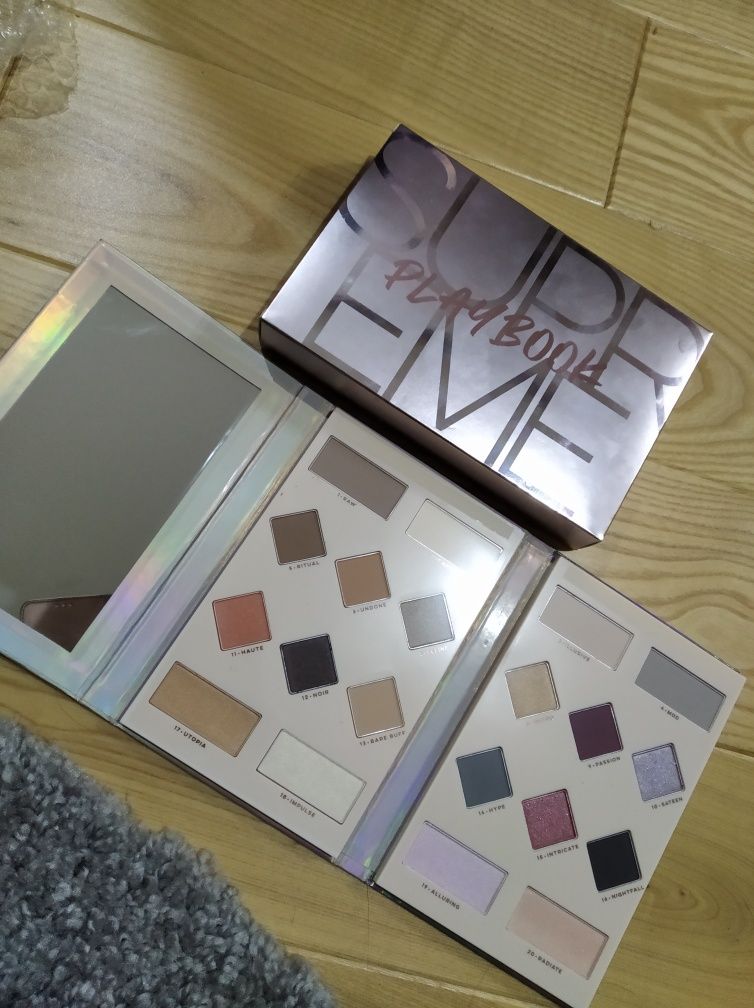 Supreme playbook avon paleta cieni