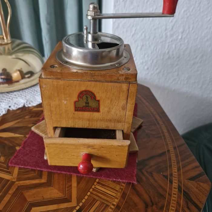 Młynek do kawy antyl