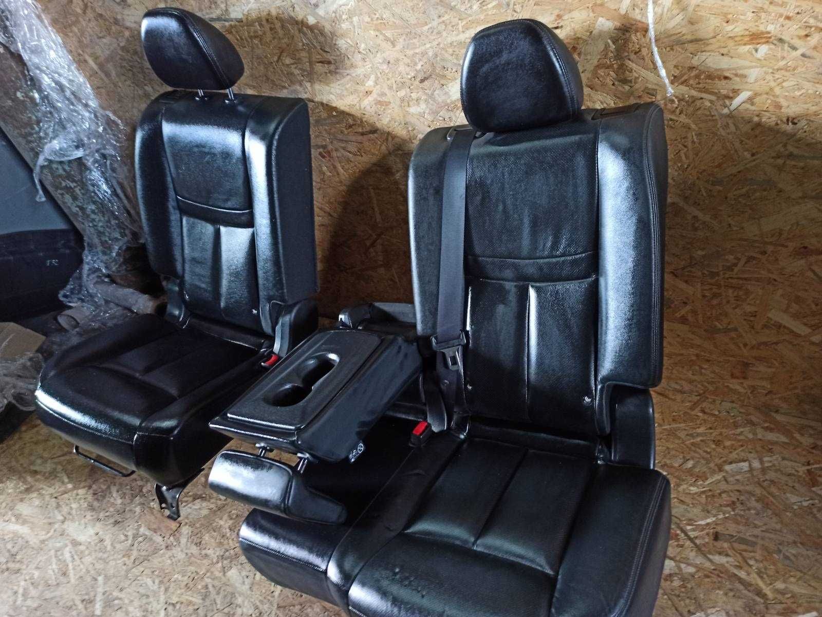 Nissan X Trail Rogue Салон сидушки сидения (сидіння обшивка потолок)