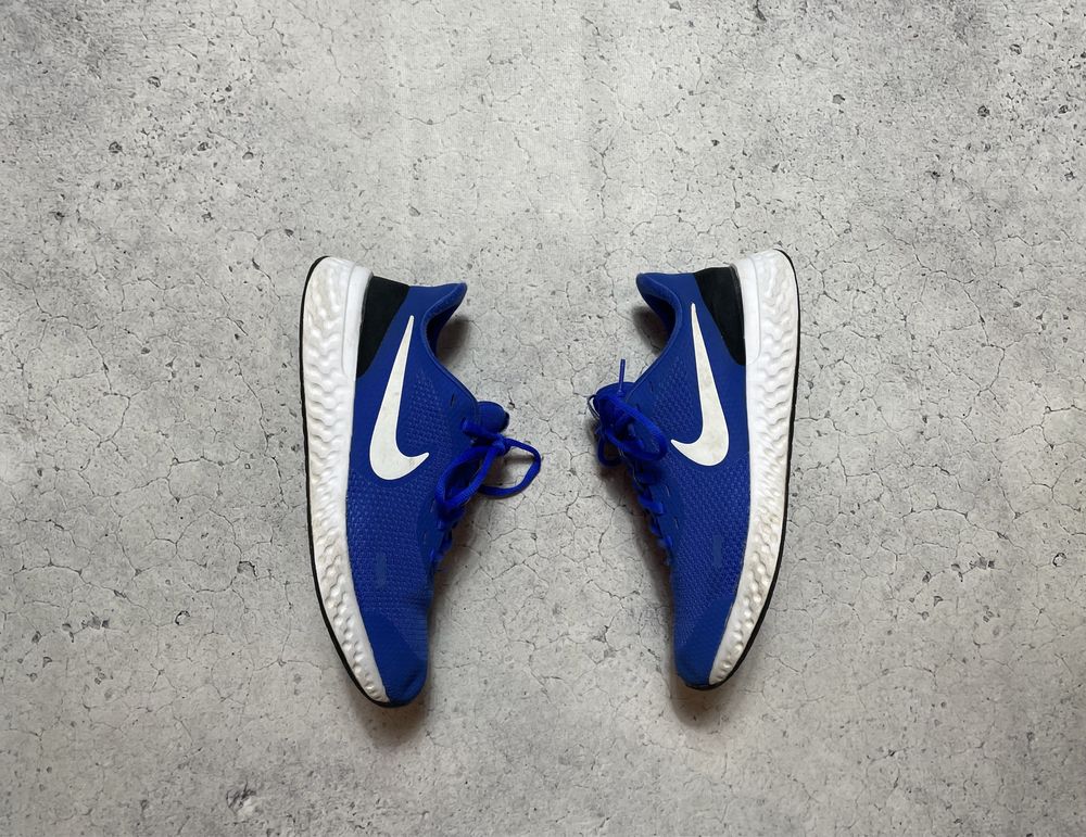 Мужские Кроссовки Для бега Nike Revolution 5 GS BQ5671-401 Ориг 39