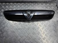 Решетка радиатора Opel Meriva A Vauxhall  рестайлинг 13207137