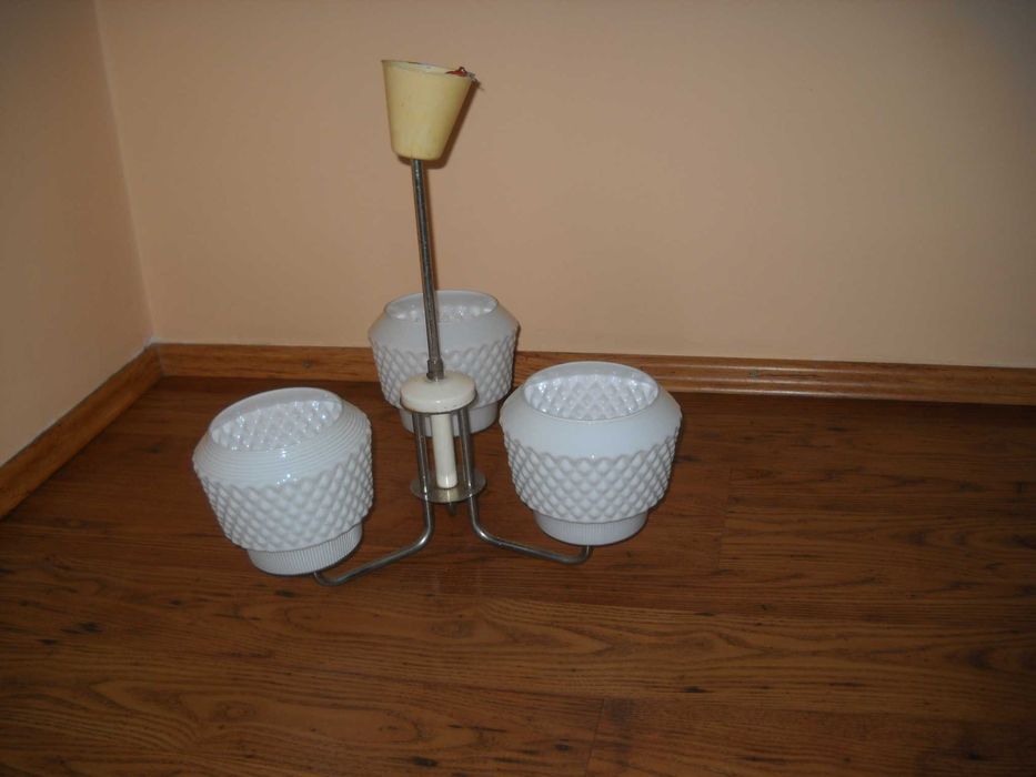 sprzedam żyrandol 3-ramienny