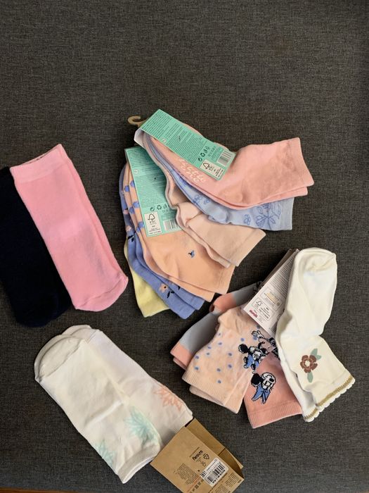 Zestaw skarpet 22-24   14 par nowe