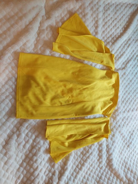 Sukienka kanarkowa żółta S 36 rękawy tuba wesele