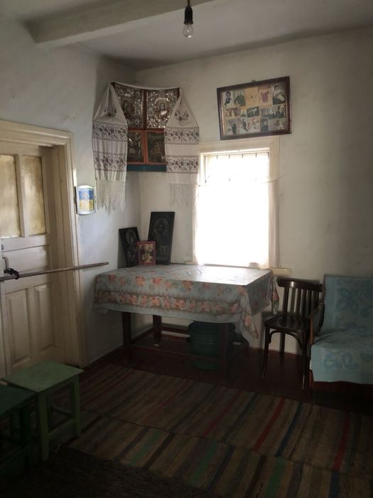 Будинок в селі Кобижча