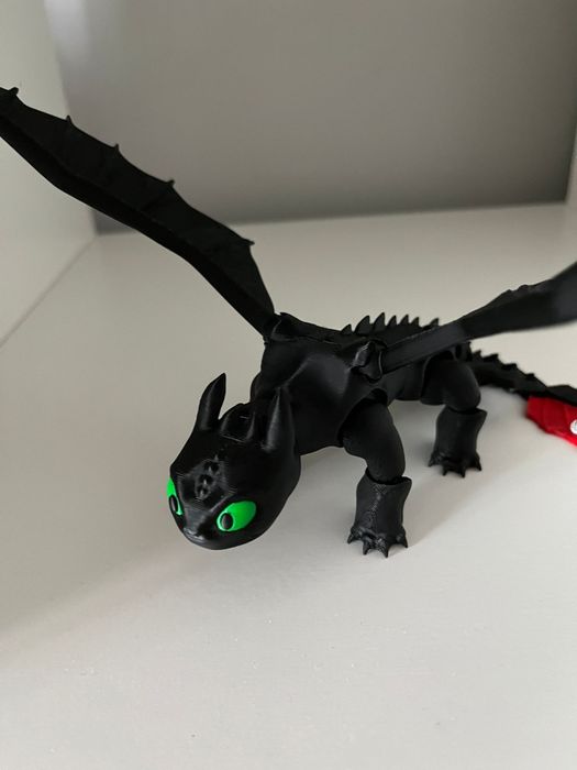 Smok Szczerbatek Jak wytresować smoka Nocna Furia - ruchoma figurka 3d
