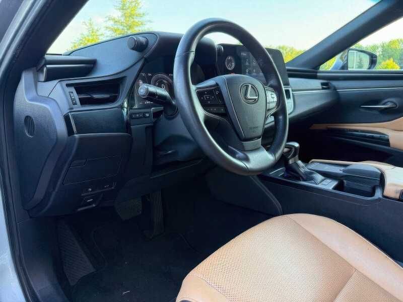2022 Lexus ES 300h