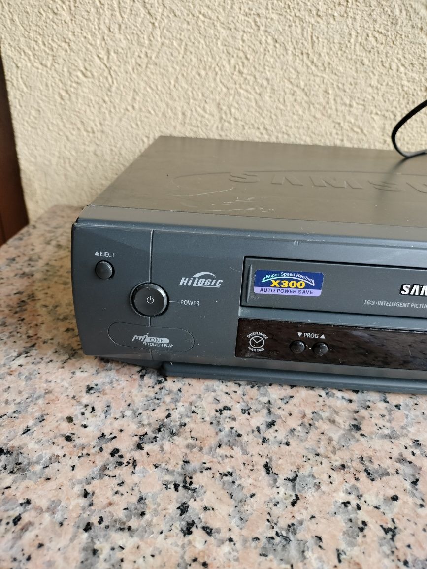 VHS Samsung sv-221x
A funcionar