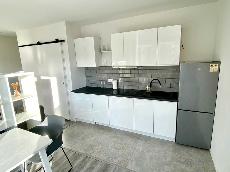 Wynajmę | super lokalizacja - studio, balkon, 5 min. od SKM, od 1.12