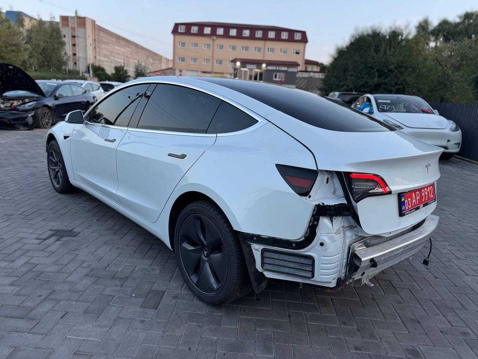 Tesla Model 3 SR RWD 2020