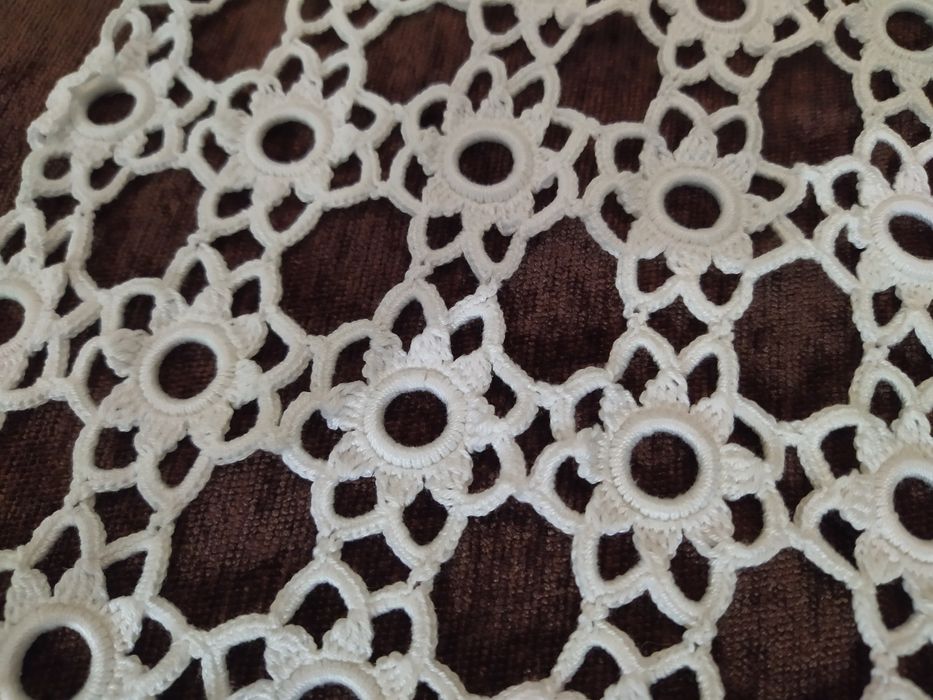 Conjunto naperons feitos à mão