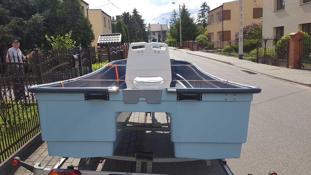 Łódka wędkarska katamaran nowa bardzo stabilna producent